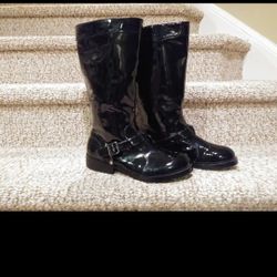 NEW Women's Size 8 Black Boots, WATER RESISTANT