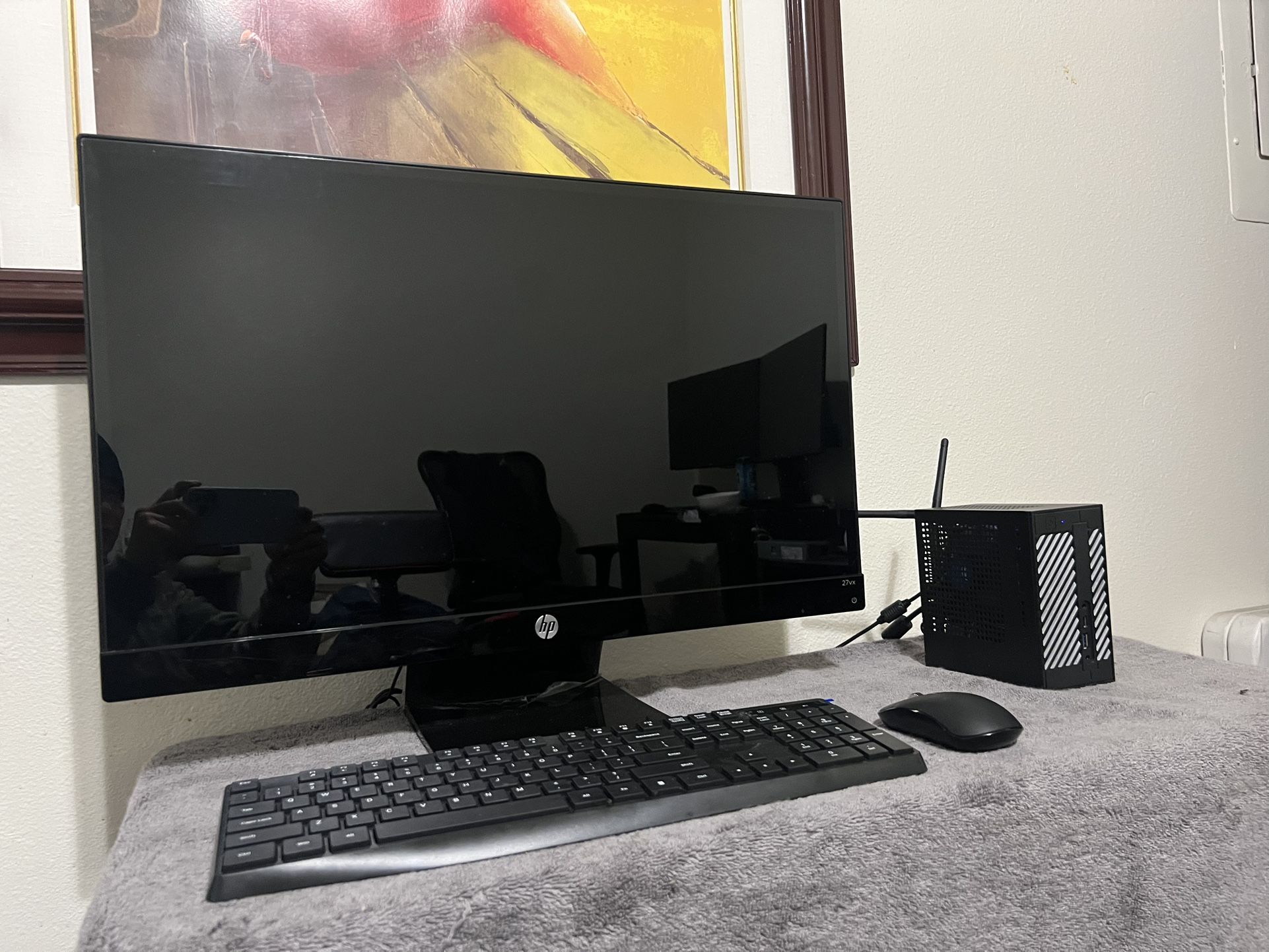 Intel Desk mini-i5-9400/24GB/500GB SSD