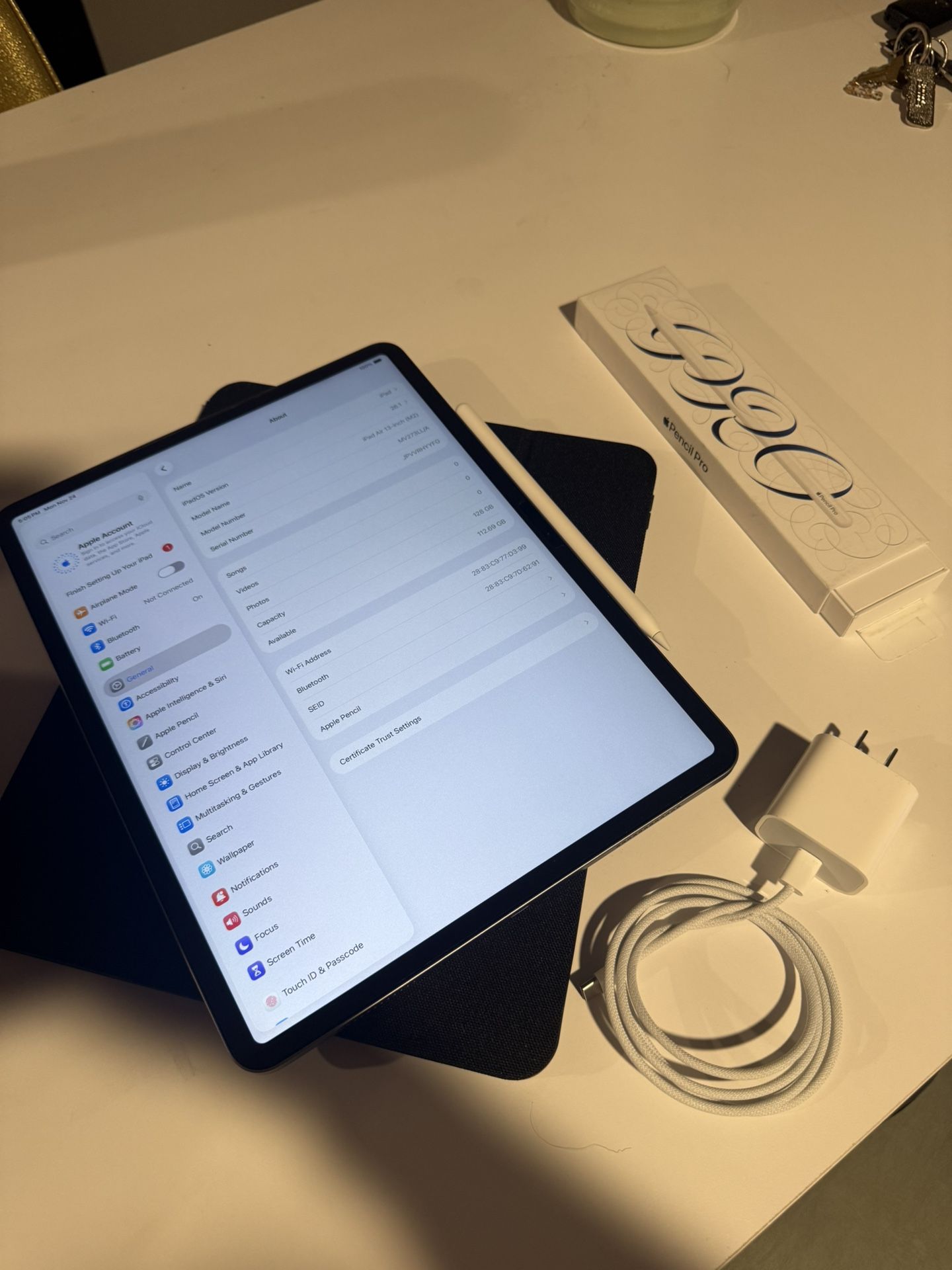 iPad Air M2, 13”, With Apple Pencil Pro