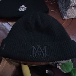 Amiři Beanie