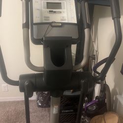 Elliptical Audio Strider, 800