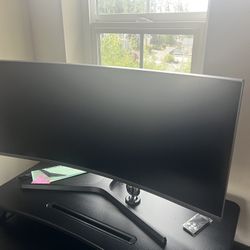 34 Inch Samsung Curved Monitor (Like new)