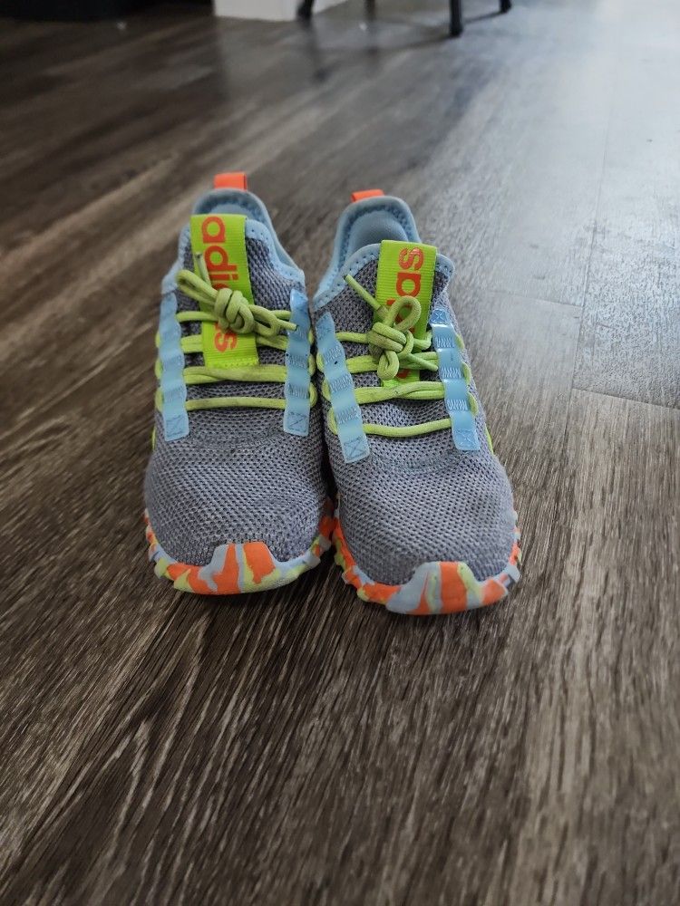 Boys Adidas Shoes Size 2