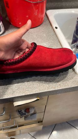 UGGS