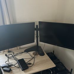 Dual Acer 27” Monitors With Stand