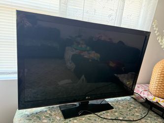 LG Flat Screen TV with Stand