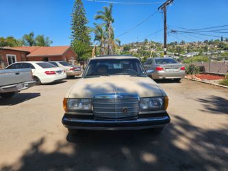 1981 Mercedes-Benz 240d on offerup