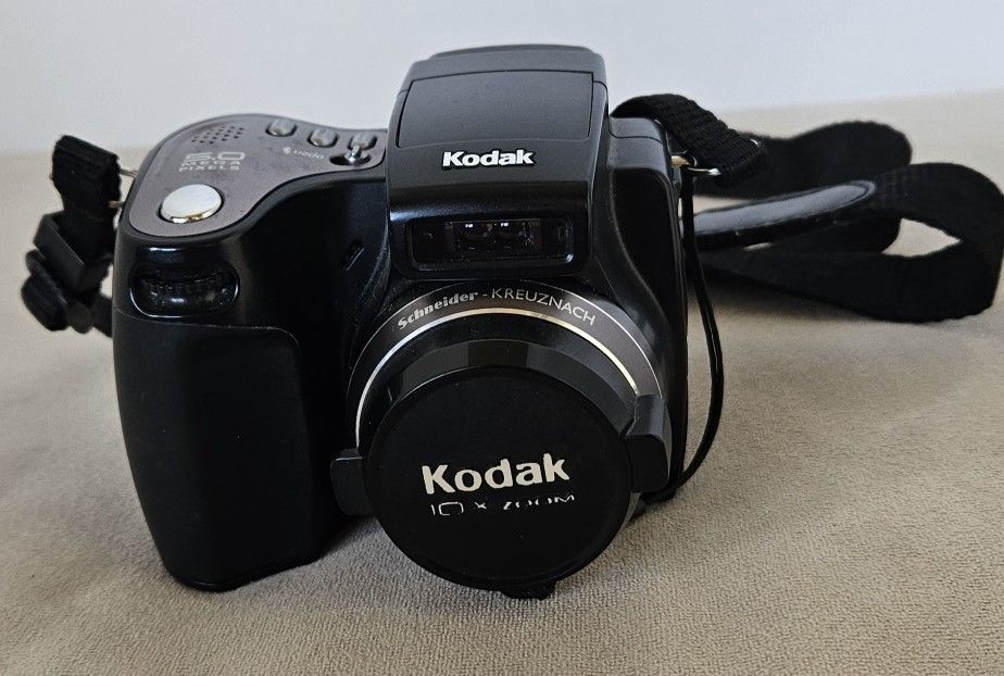 Kodak EasyShare Z7590 5.0MP Digital Camera, Black Point And Shoot, Untested.
