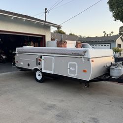 2013 Forest River Rockwood Pop-Up Camper**