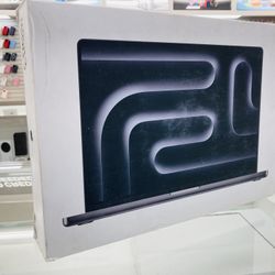 MacBook Pro M3 Pro 18gb Ram 512gb SSD 