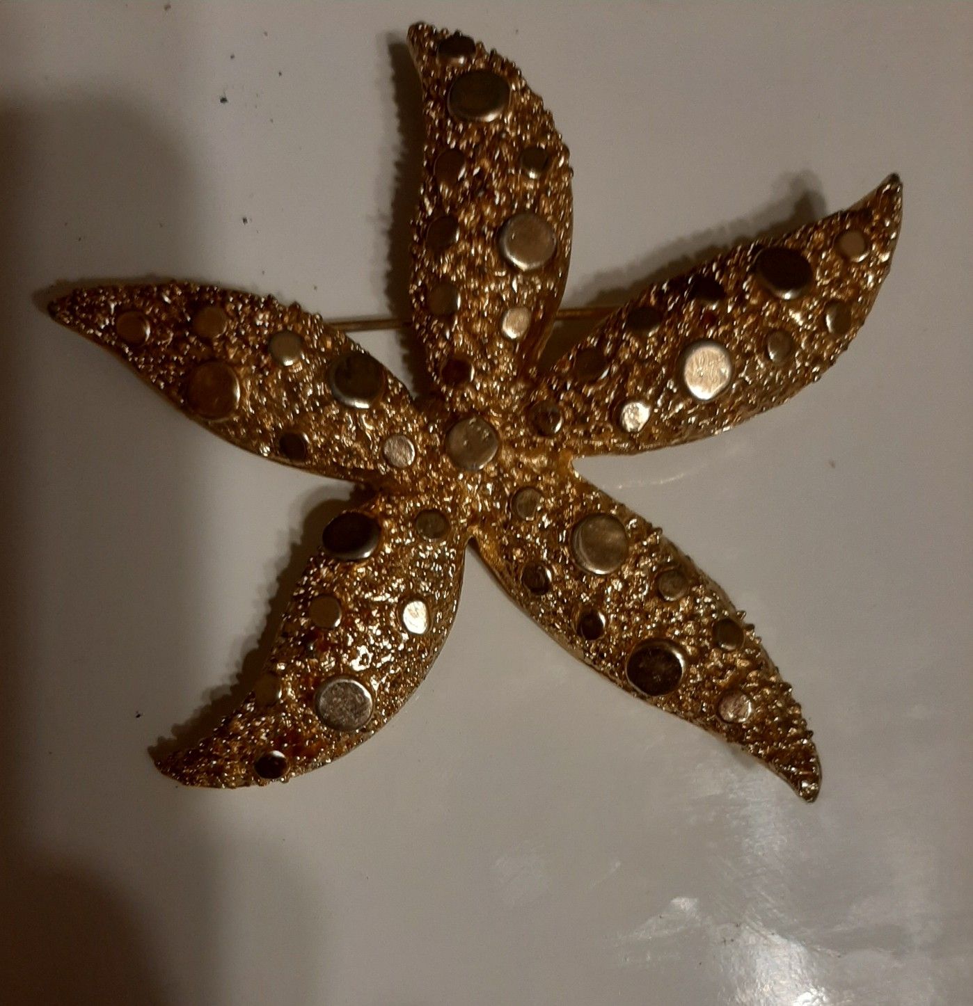 Vintage starfish brooch sighned by coro