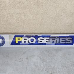 GT Pro Series Street Sign