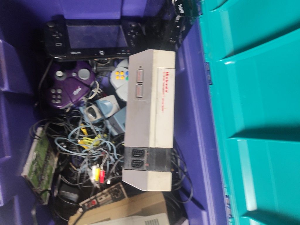 VIDEO GAMES SYSTEMS AND GAMES