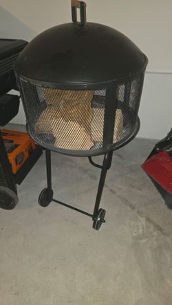 28" Rolling Outdoor Fire Pit