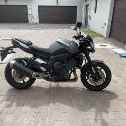 2014 Yamaha FZ8