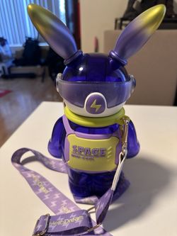 Cute Cartoon Bunny Water Bottle – Fun Space Design