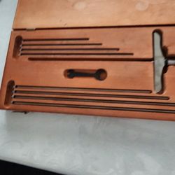 0_9" Starrett Depth  Mike Set