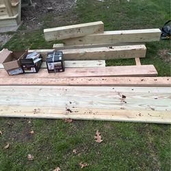 Extra construction, wood and nails