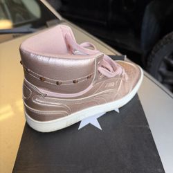 Like New Puma Shoes Size 8.5 Women’s