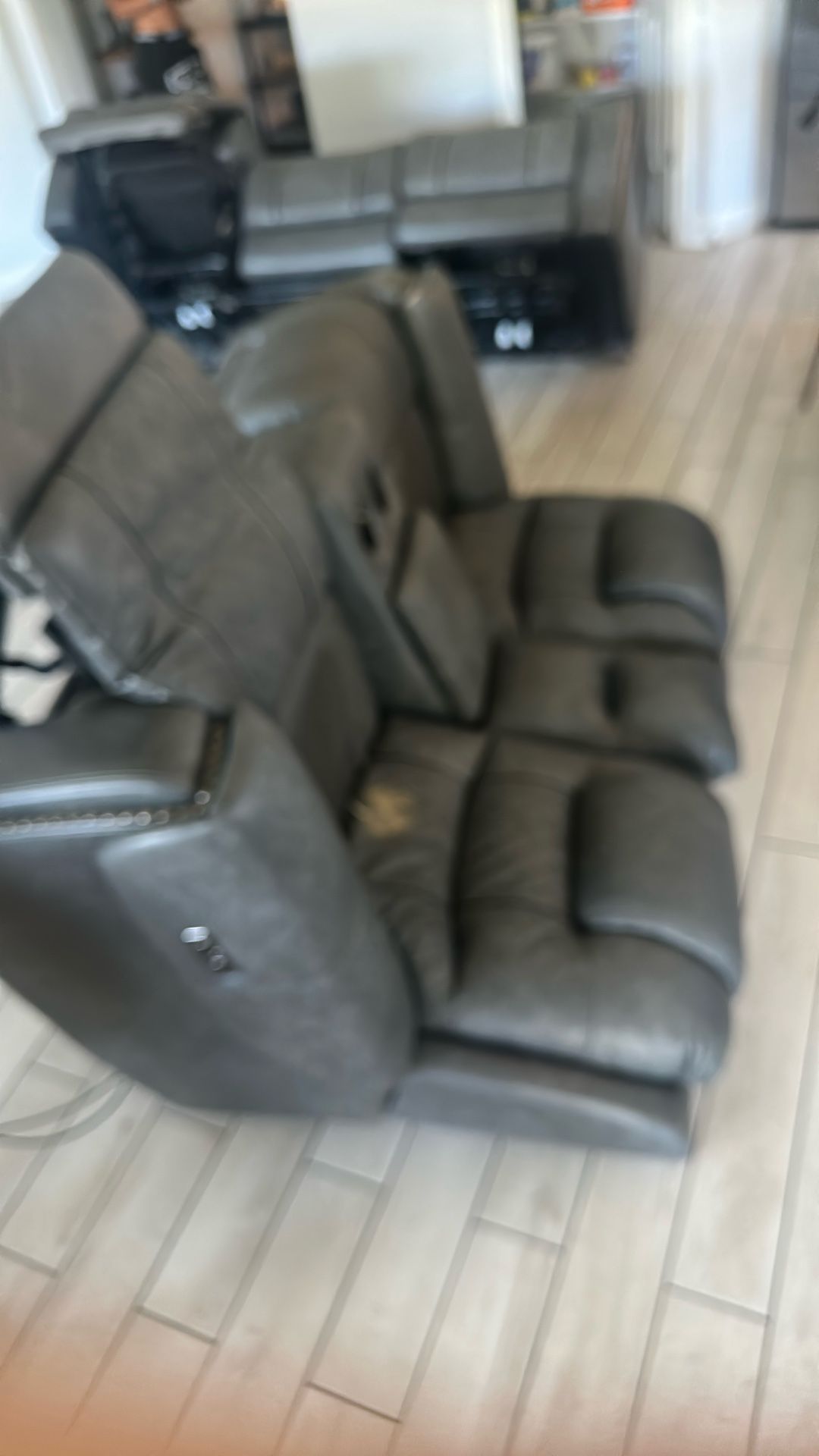 Leather Recliner Couches 4 Years Old