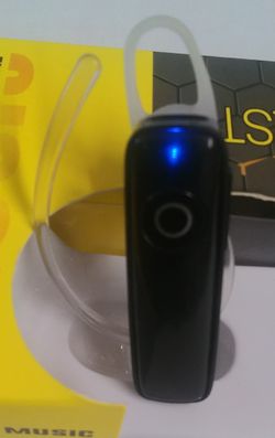 V4.1 Wireless Black Bluetooth Earpiece