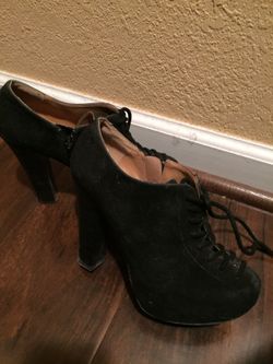 Black High heels boots size 6