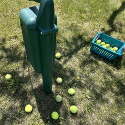 Hand Held Tennis Ball Retriever