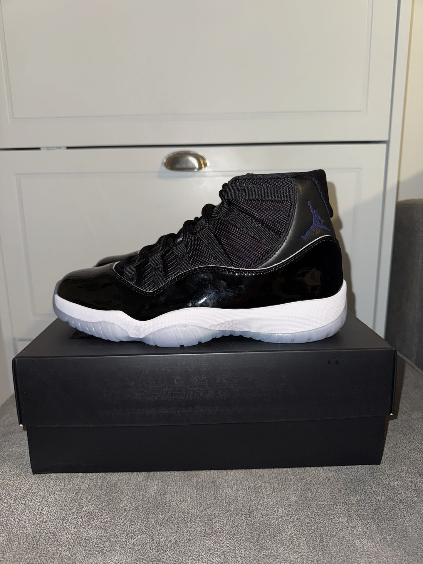 Jordan 11 Space Jam Size 9.5
