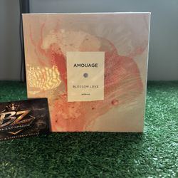 Woman Blossom Love  Amouage 