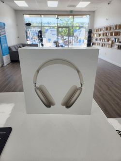 Apple Airpods Max Brand New🔥