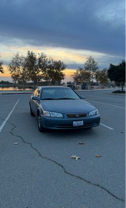 2000 Toyota Camry
