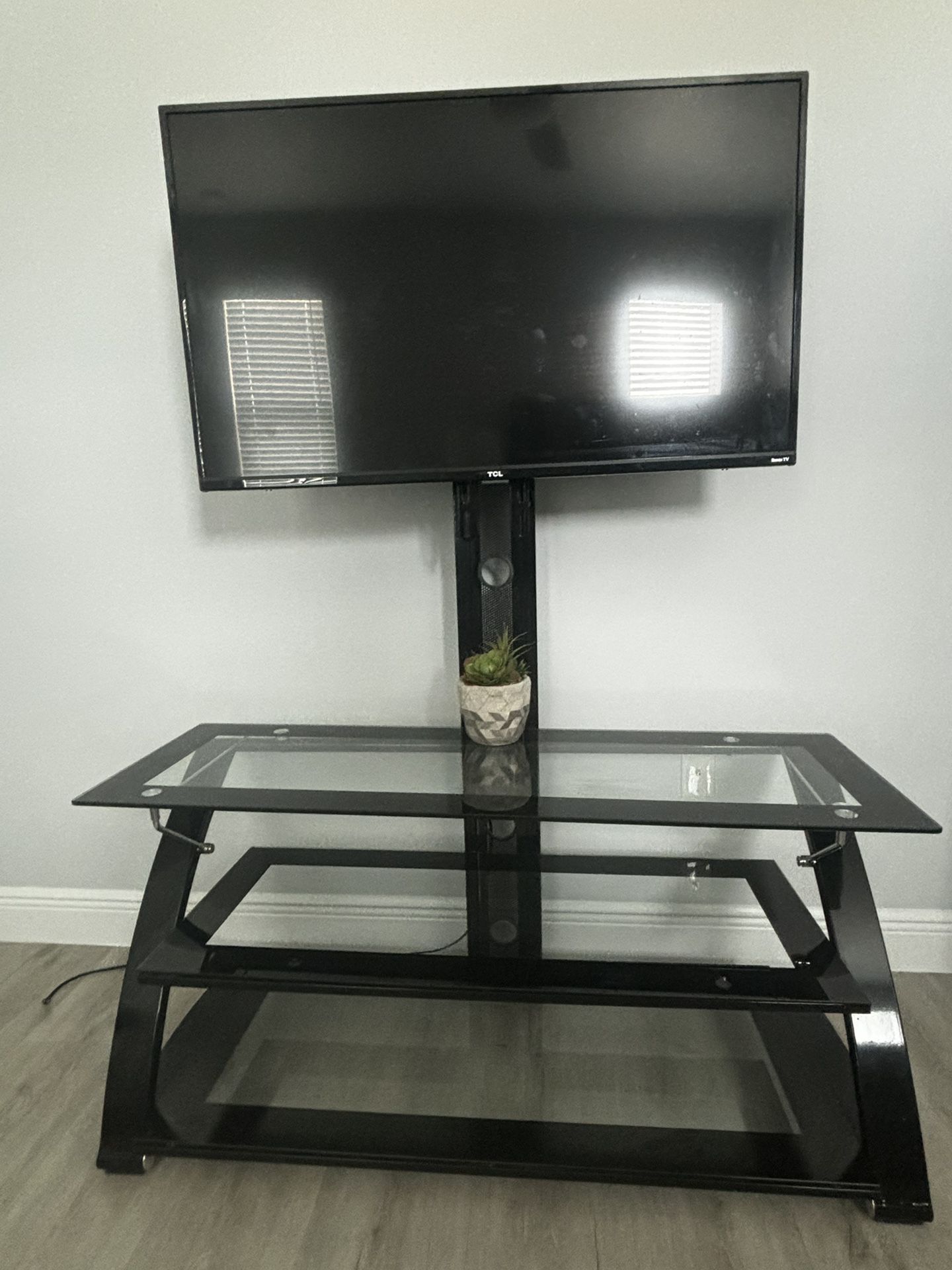 TV Stand $30
