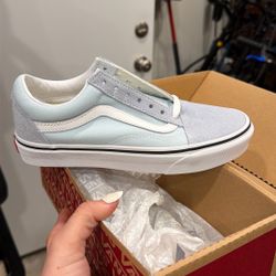 New vans Size 7 Women 