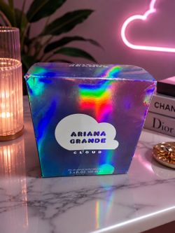 Ariana grande cloud perfume