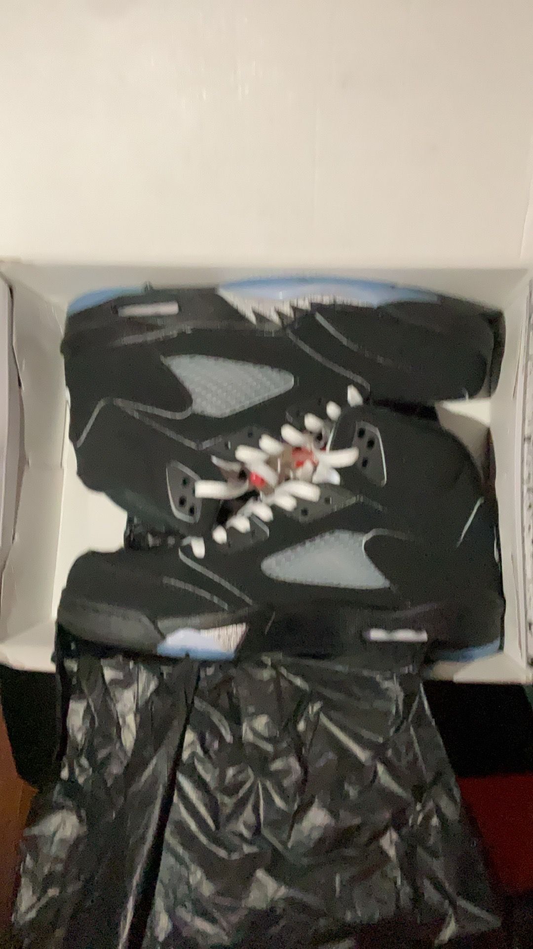 Air jordan 5 retro OG BLACK/SILVER Size 11,5