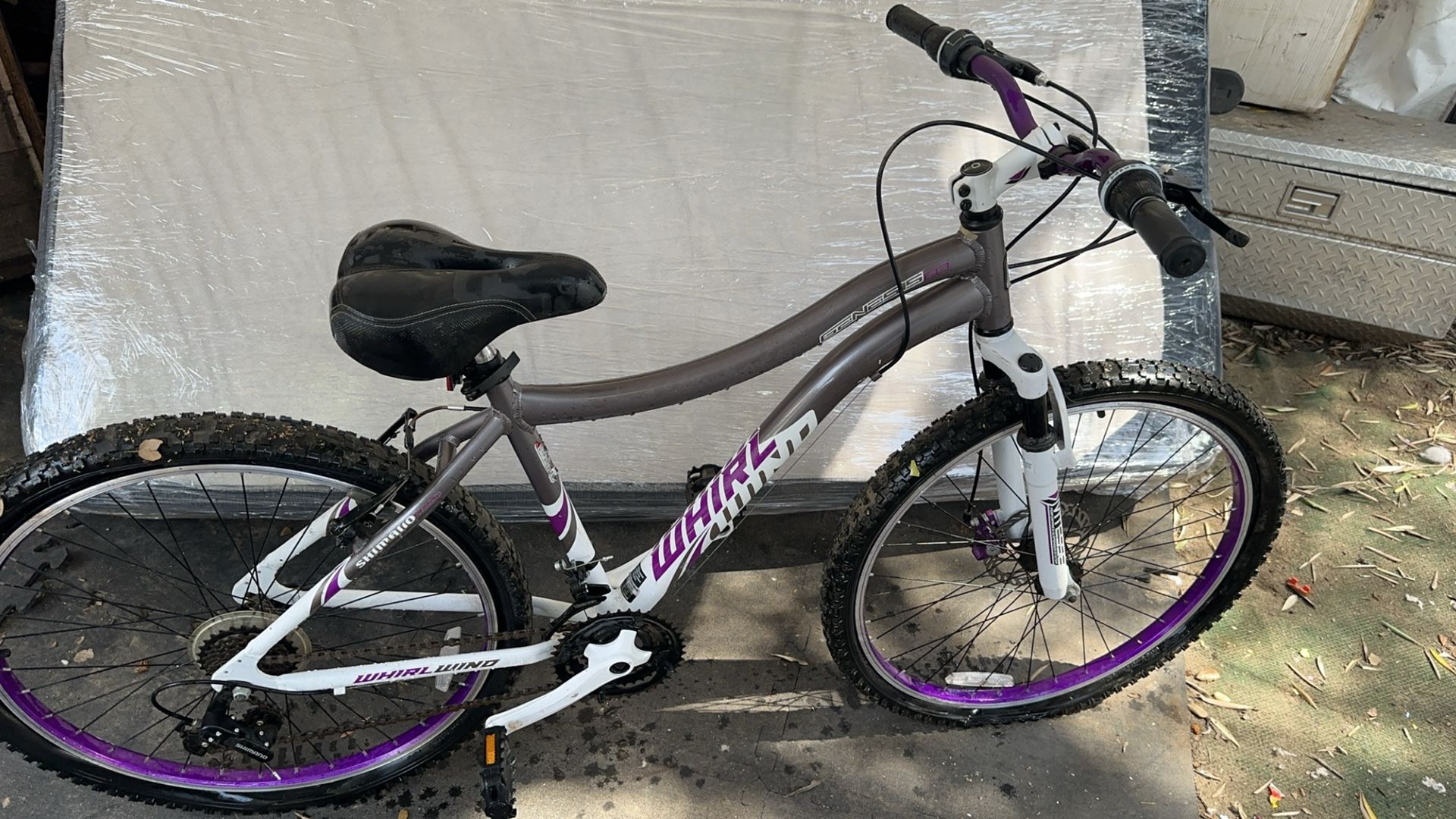 26 Inch 26 Ladies Genesis Whirlwind Genesis 26 Whirlwind Women's