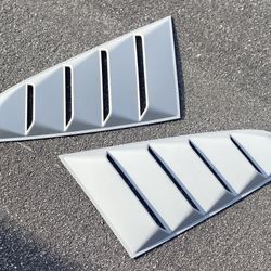 15-18 FORD MUSTANG SIDE WINDOW LOUVERS $30