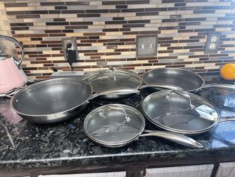 7pc HexClad Pan Set With Wok for Sale in Gilbert, AZ - OfferUp
