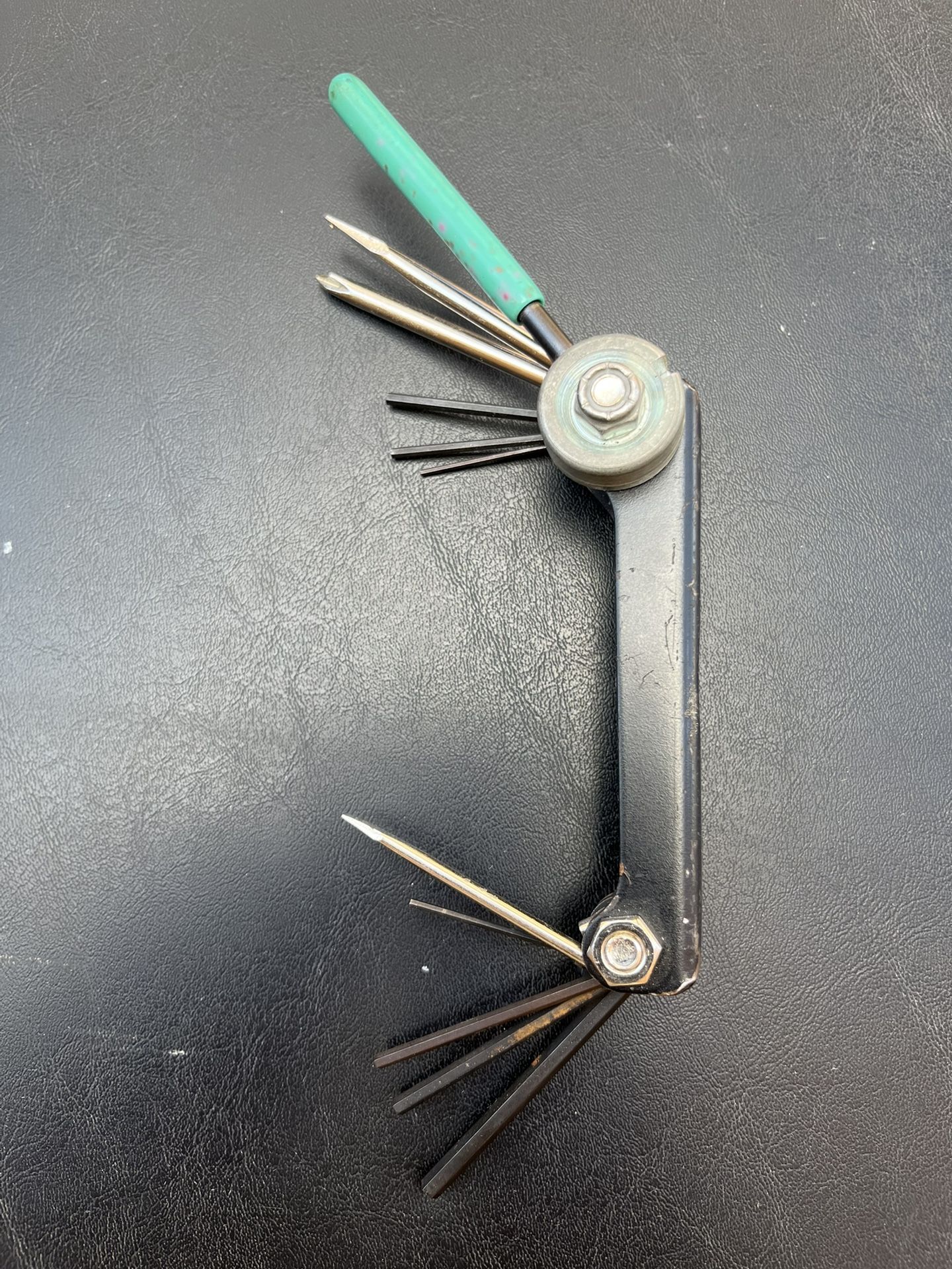 Vintage Guitar Tool