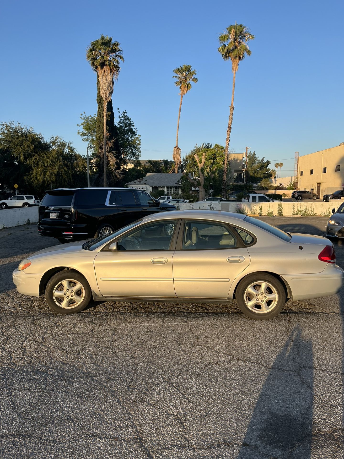 2004 Ford Taurus