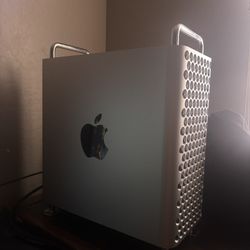Mac Pro 2019 Tower – 16-Core Xeon 🔥 32GB RAM 💻 580X GPU – w/ Keyboard + Mouse