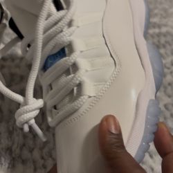 Jordan 11 Legend Blue 