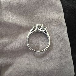 3-Stone Bridal/Engagement Ring