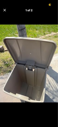 Trash can