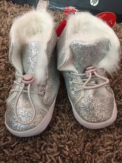 Spirit baby shoes 6-9 months