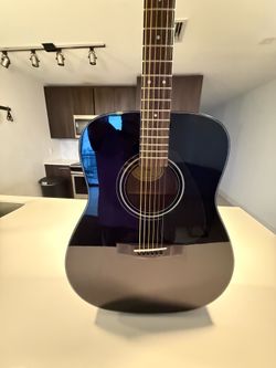 Yamaha F335 Guitar