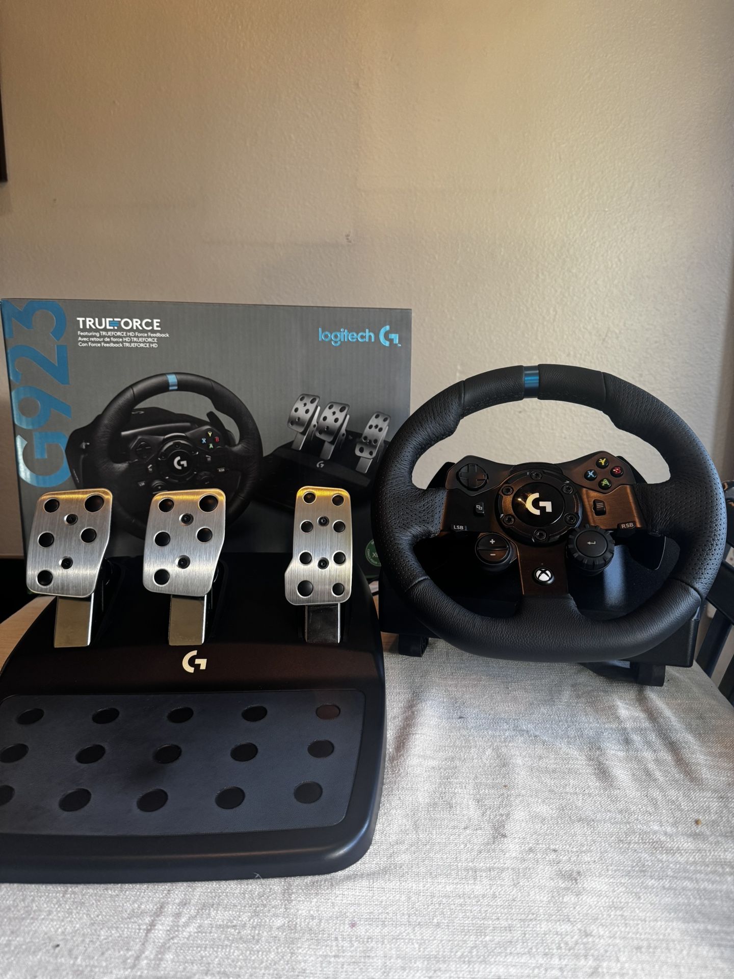 Logitech G923 Xbox