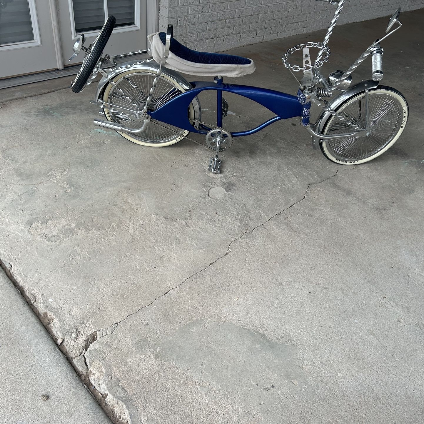 used lowrider bicycles for sale 20" Chrome Complete Bike the Hero Lowrider is a true classic 12" original Lowrider Bike Black