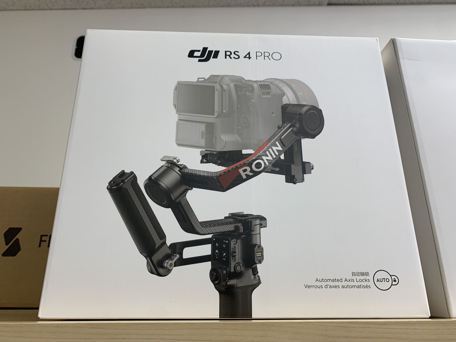 Dji RS4 Pro Gimbal Stabilizer