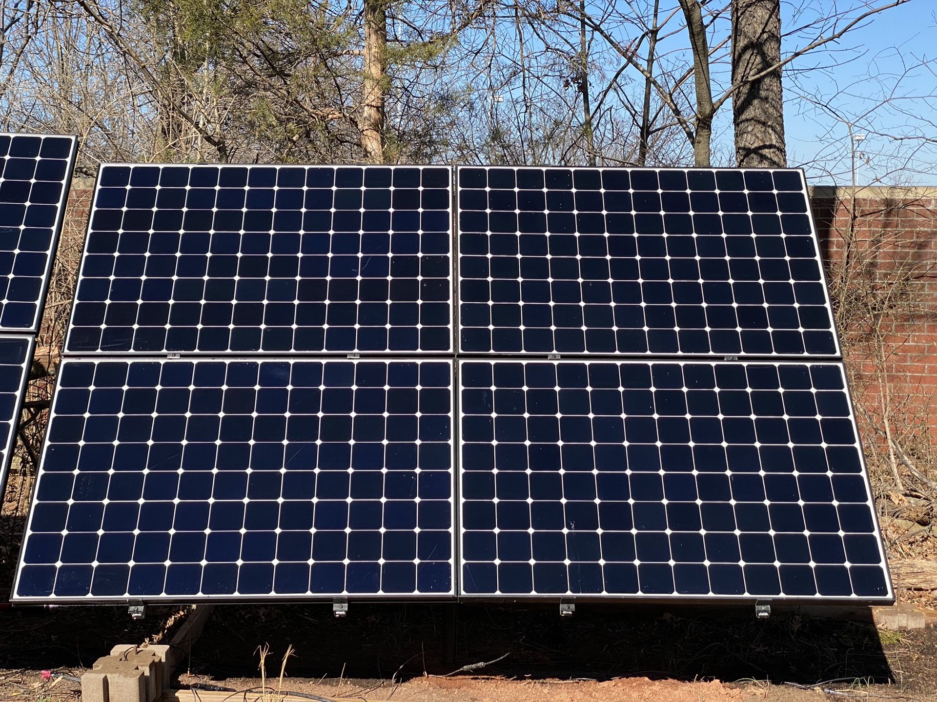 335W SunPower High Efficiency X21 Series Solar Panel